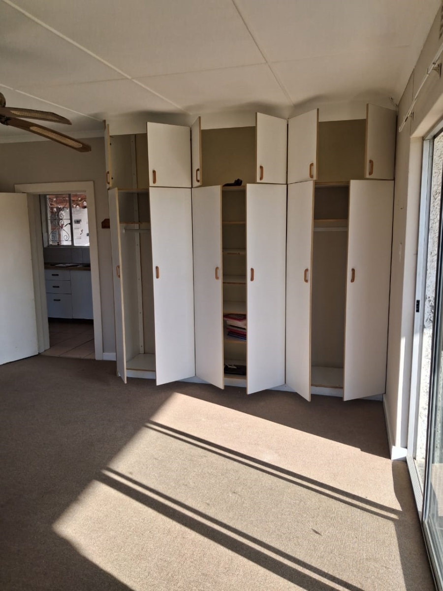 To Let 1 Bedroom Property for Rent in Beacon Bay Eastern Cape